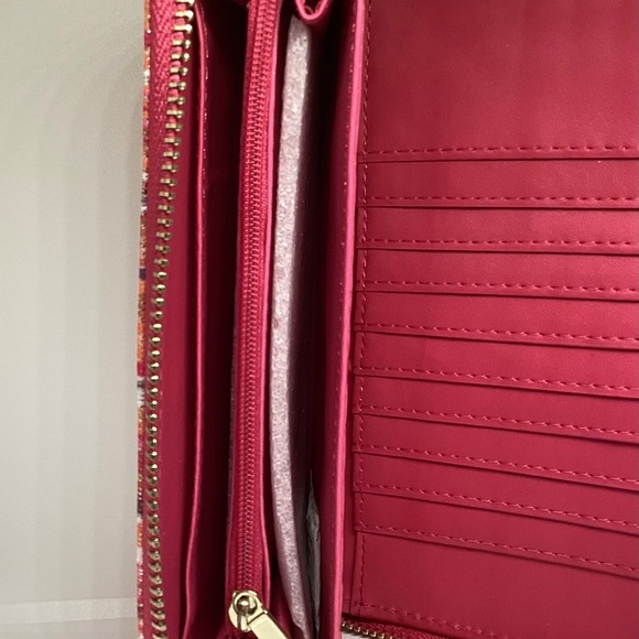 $23 Nanette Lepore Zip around Wallet w/ RFID Protection. New - Picture 5 of 6